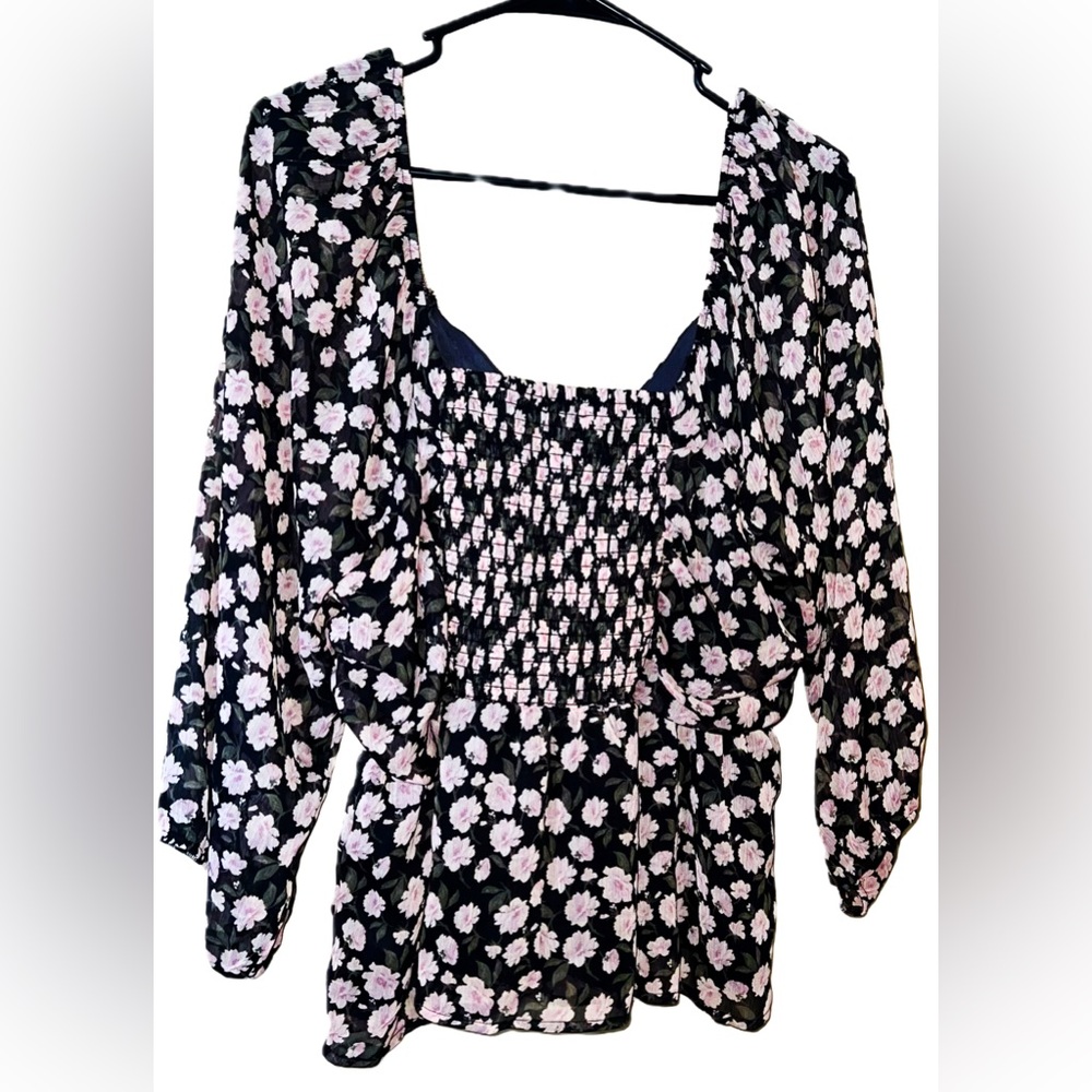 🪩4/$20!! American Eagle Outfitters Floral Boho Smocked Blouse Size XL